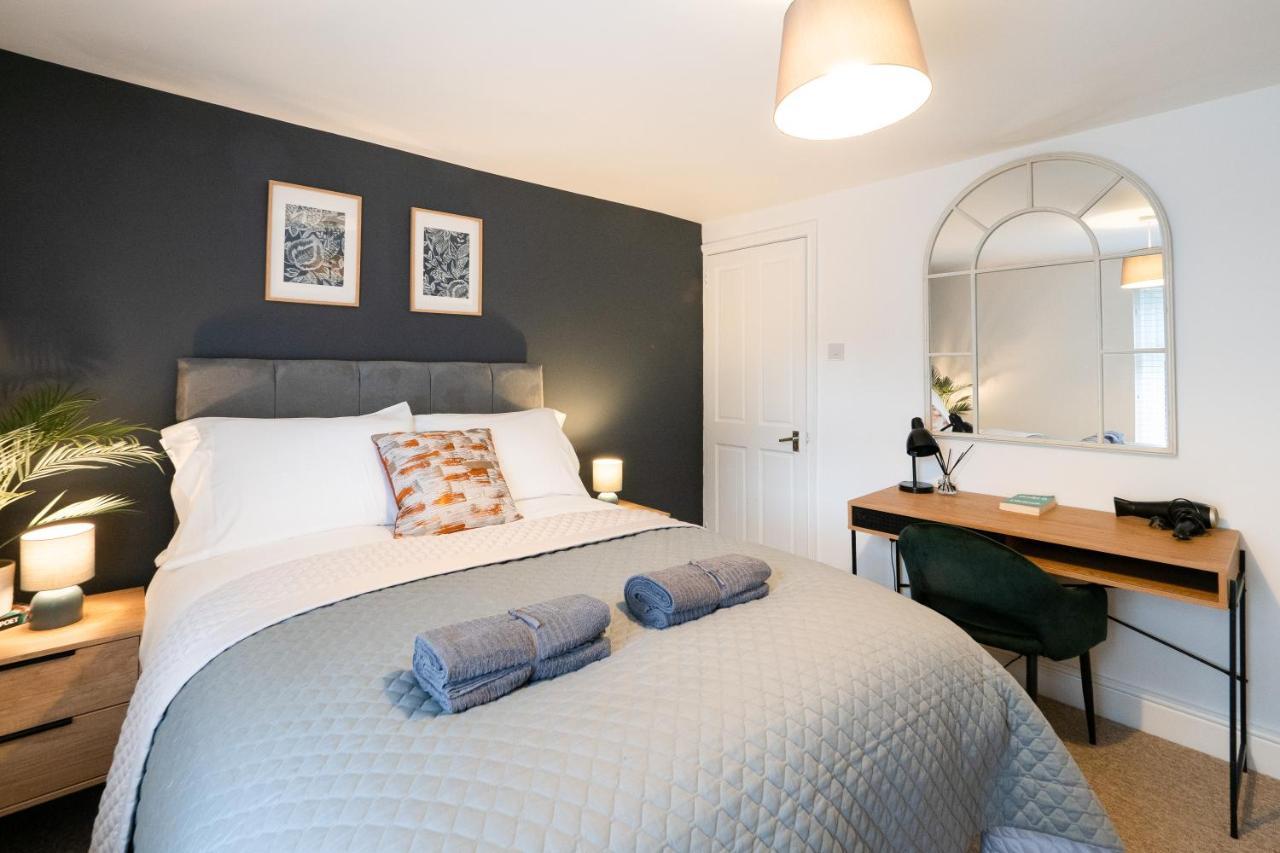 Stunning 2-Bedroom Home In City Centre With Wi-Fi! Royal Tunbridge Wells Bagian luar foto