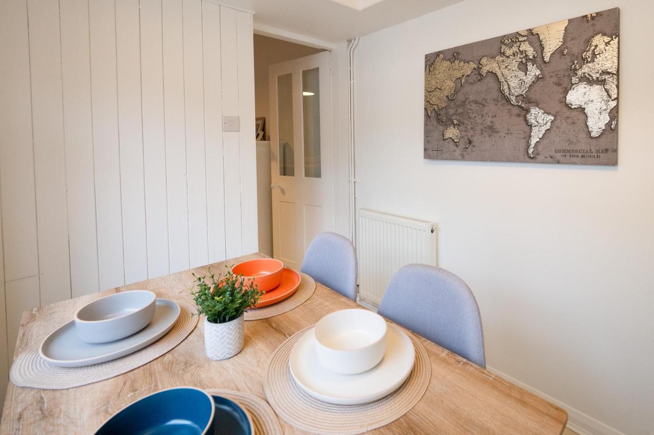 Stunning 2-Bedroom Home In City Centre With Wi-Fi! Royal Tunbridge Wells Bagian luar foto