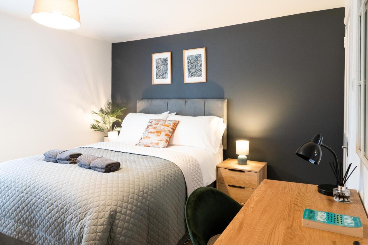 Stunning 2-Bedroom Home In City Centre With Wi-Fi! Royal Tunbridge Wells Bagian luar foto